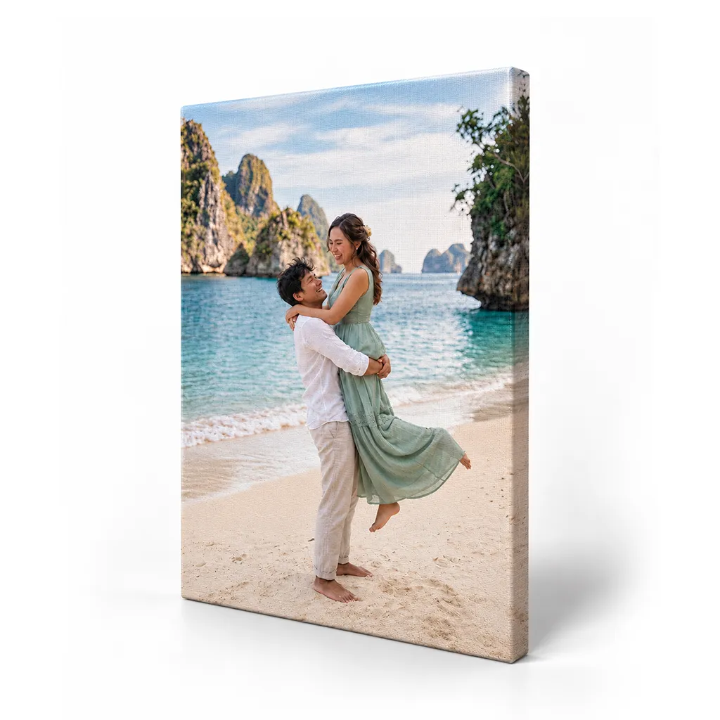 Cetak kanvas  Spanram bersandar, foto prewedding di pantai