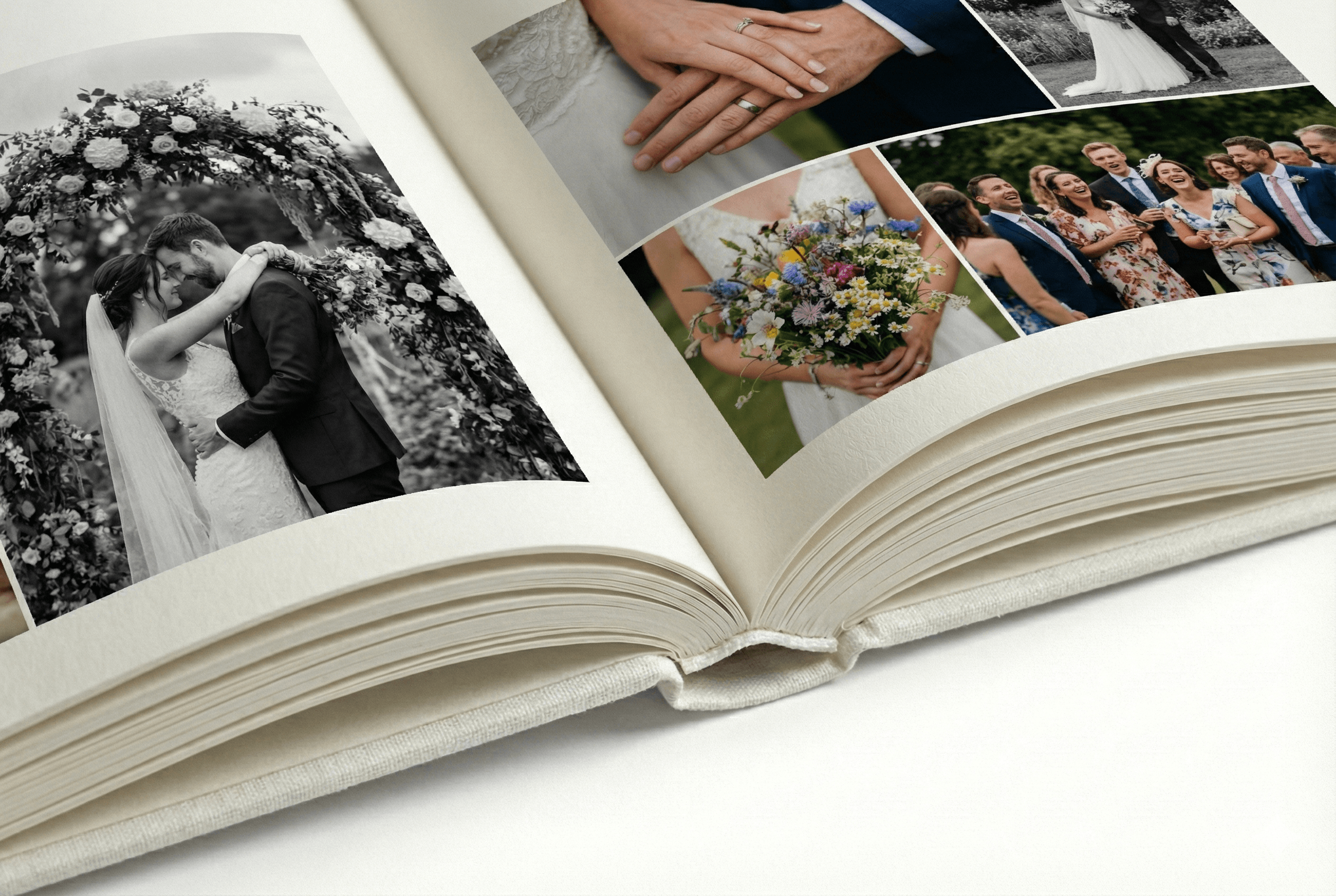 Buku photobook wedding detail dari atas